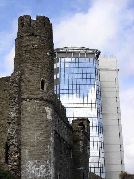 Swansea Castle and new building