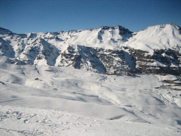 Valle Nevado from El Colorado