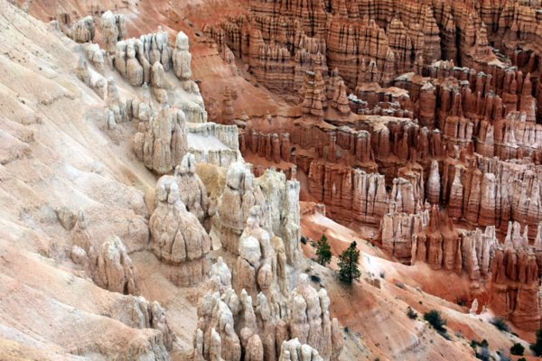 Red and white hoodoos