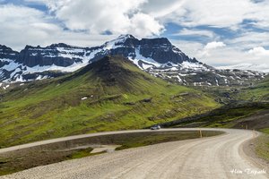 gravel road to Borgarfjörður Eystri