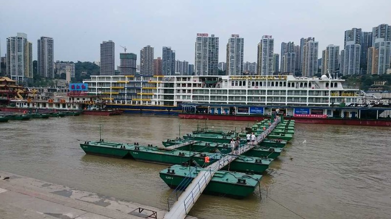 Chongqing start of cruise 