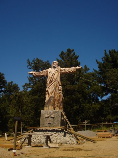 Statue over Pucon