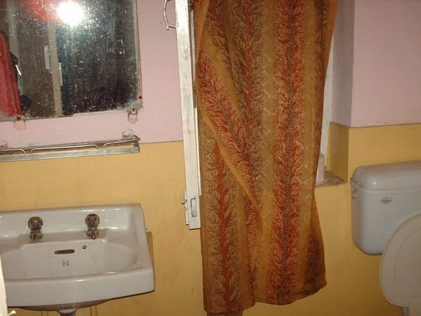 Srinagar - My bathroom (2)