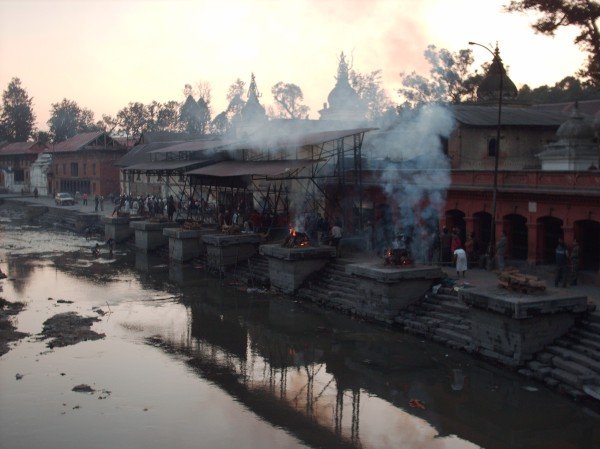 Pashpatinath - The burning ghats for the poor.