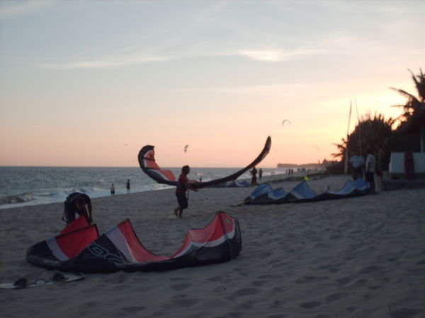 Mui Ne Beach - Kite surfers sunset