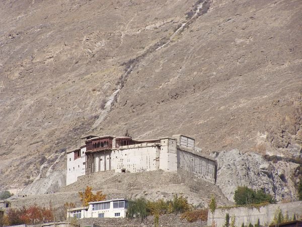 karimabad fort