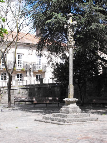 Cruce at Porta do Camino