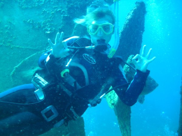Bec S diving with the sharks