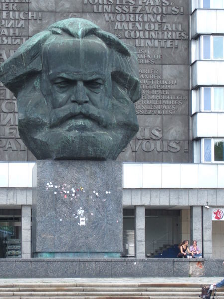 Karl Marx...siempre presente en el centro de Chemnitz