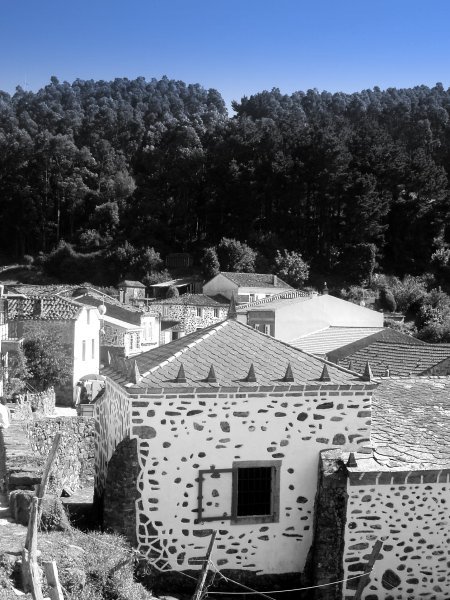 the village / la aldea