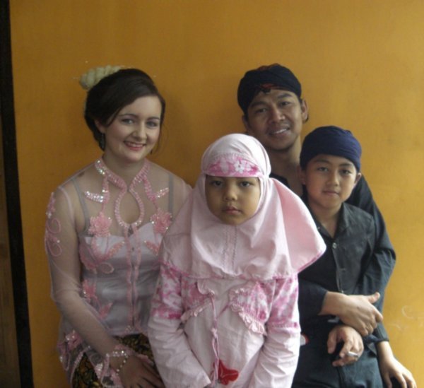 wiith Widi and his children