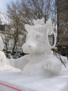 Horse with earring snow sculpture
