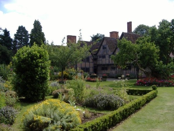 Gardens at Hall's Croft