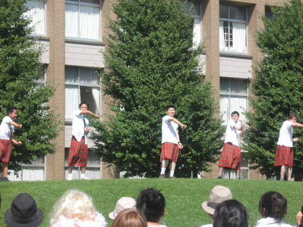 guys dancing in skirts