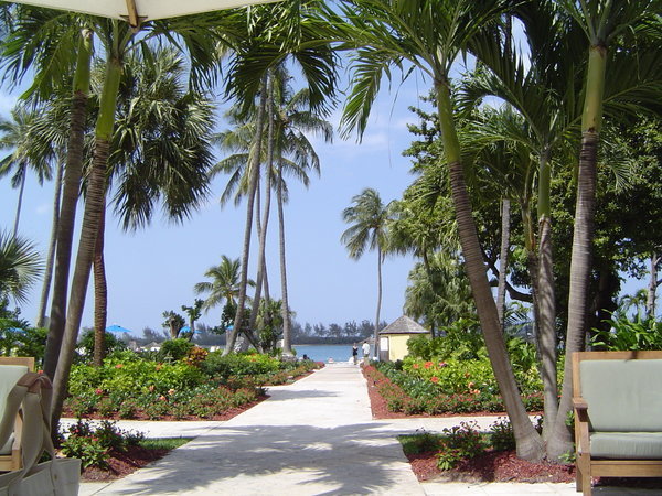 British Colonial Hilton Beach Access