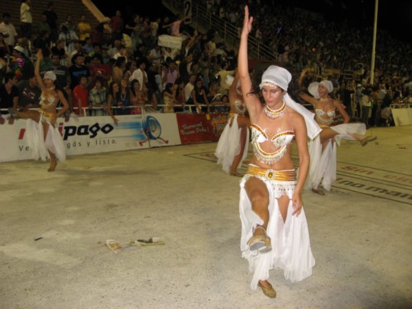 Carnaval Dancer 1