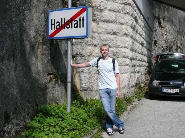 Me next to Hallstatt sign