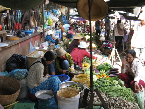 Market in Battambong
