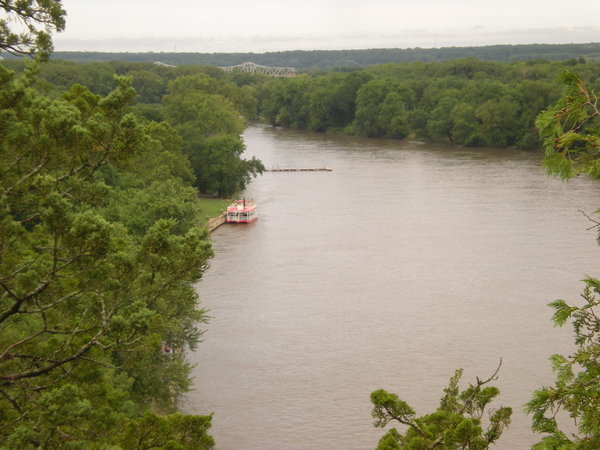 Illinois River below the dam