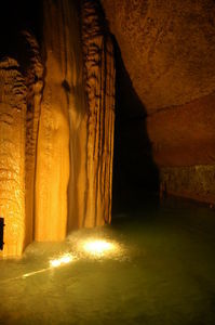 Rustdag; Grotte de Trabuc
