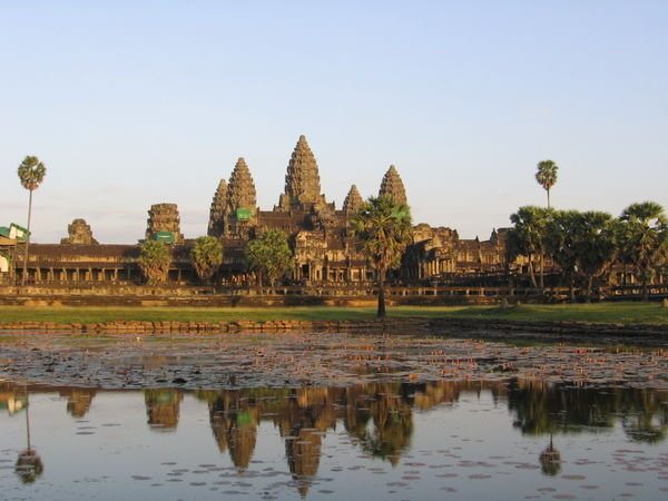 Angkor wat at sunset