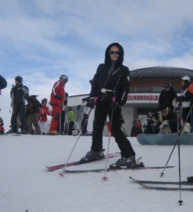 Marru Aiti skiing!