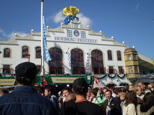 The 'Hofbräuhaus Festzelt'