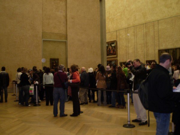 The line of people waiting to take a photo of the Mona Lisa!