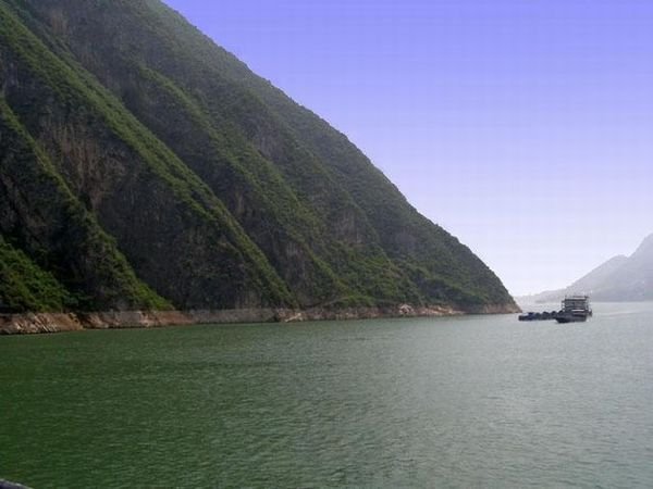 Steep Cliffs on Yangtze River