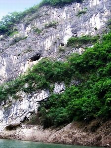 Cliff Coffins on Daning River