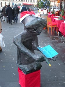 clearly, E.T. needs to be holding your menu AND wearing a Santa hat