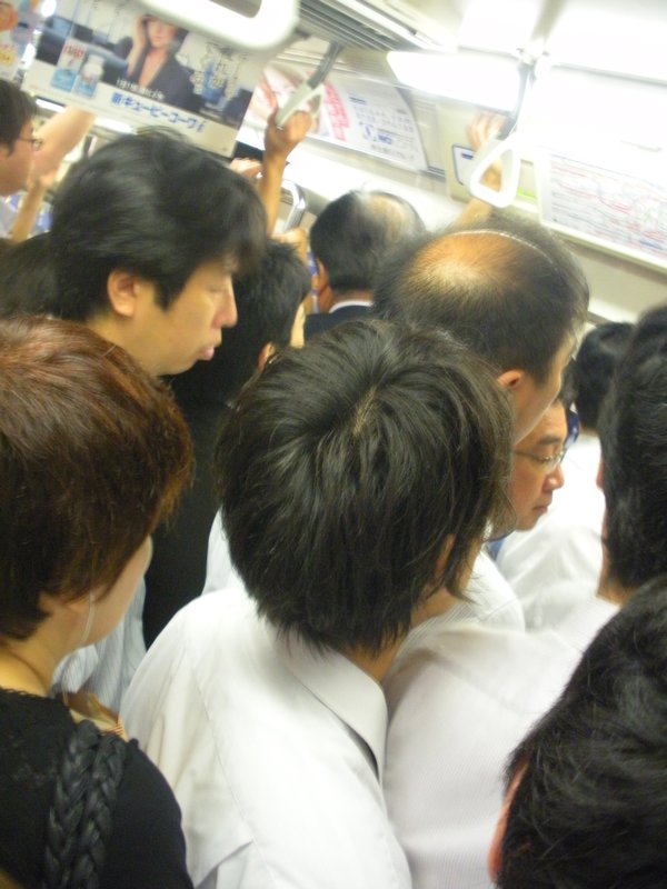 super crowded Tokyo metro 