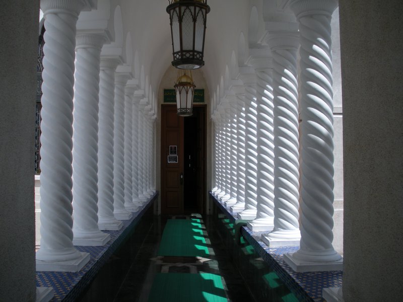 Omar Ali Saifuddien mosque