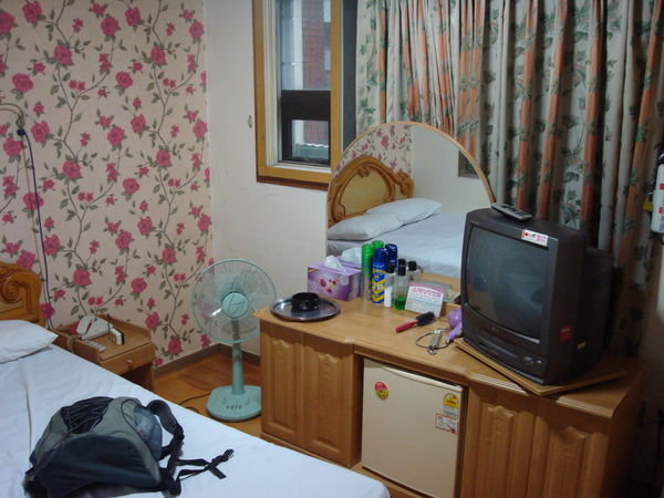 my motel....lovely..:)