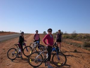 Bike trip, vlnr Kim, Carly, Jemma, Kath