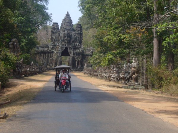 Angkor Gate 