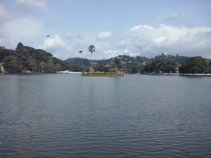 kandy town lake