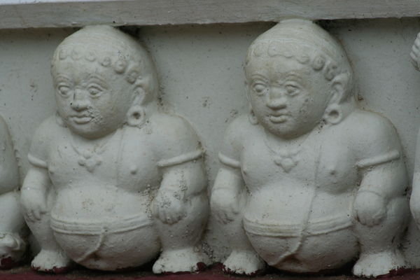 Dwarf carvings, Anuradhapura