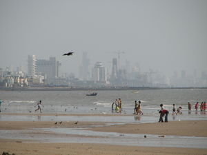 Mumbai Through the Smog