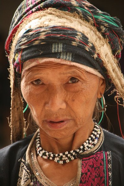 Hualuo woman