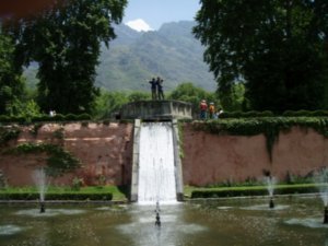 Mugal Gardens in Srinagar