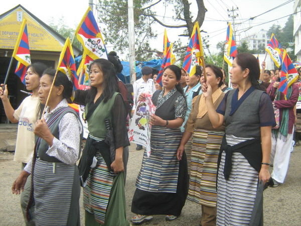 Peaceful demonstration for Tibet