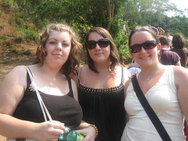 The Casa Cuna Girlies just before getting into the boat :)