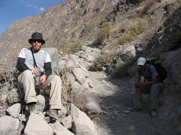 A break on the way into the Colca canyon