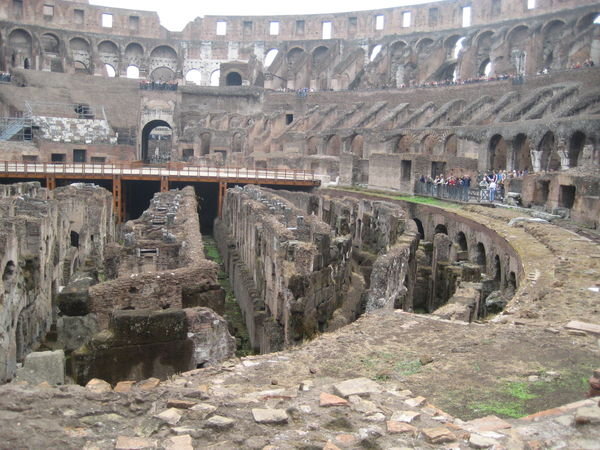 Tour of the inside of the colloseum