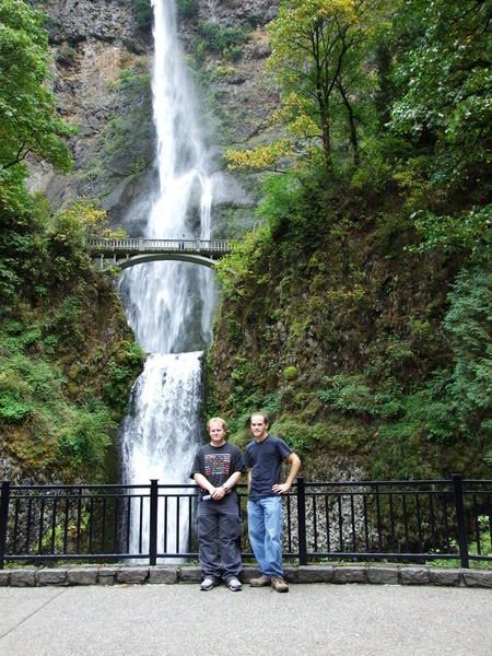 Obfuscator and Onaxthiel at Multnomah Falls
