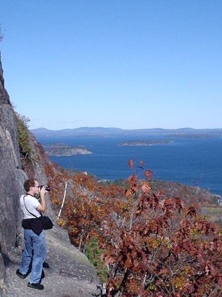 Obfuscator takes pictures when not climbing Mt. Champlain.