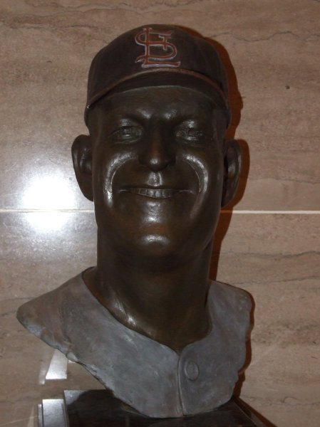 Either Stan "The Man" Musial had an incredible melon, or this it the most stylized bust I've ever seen.