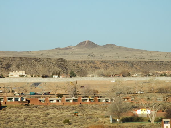 These are the extinct volcanos that border Albuquerque.