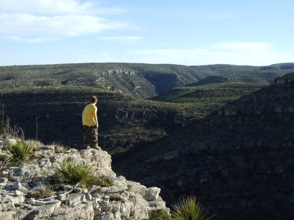Onaxthiel stands overlooking the Canyon.